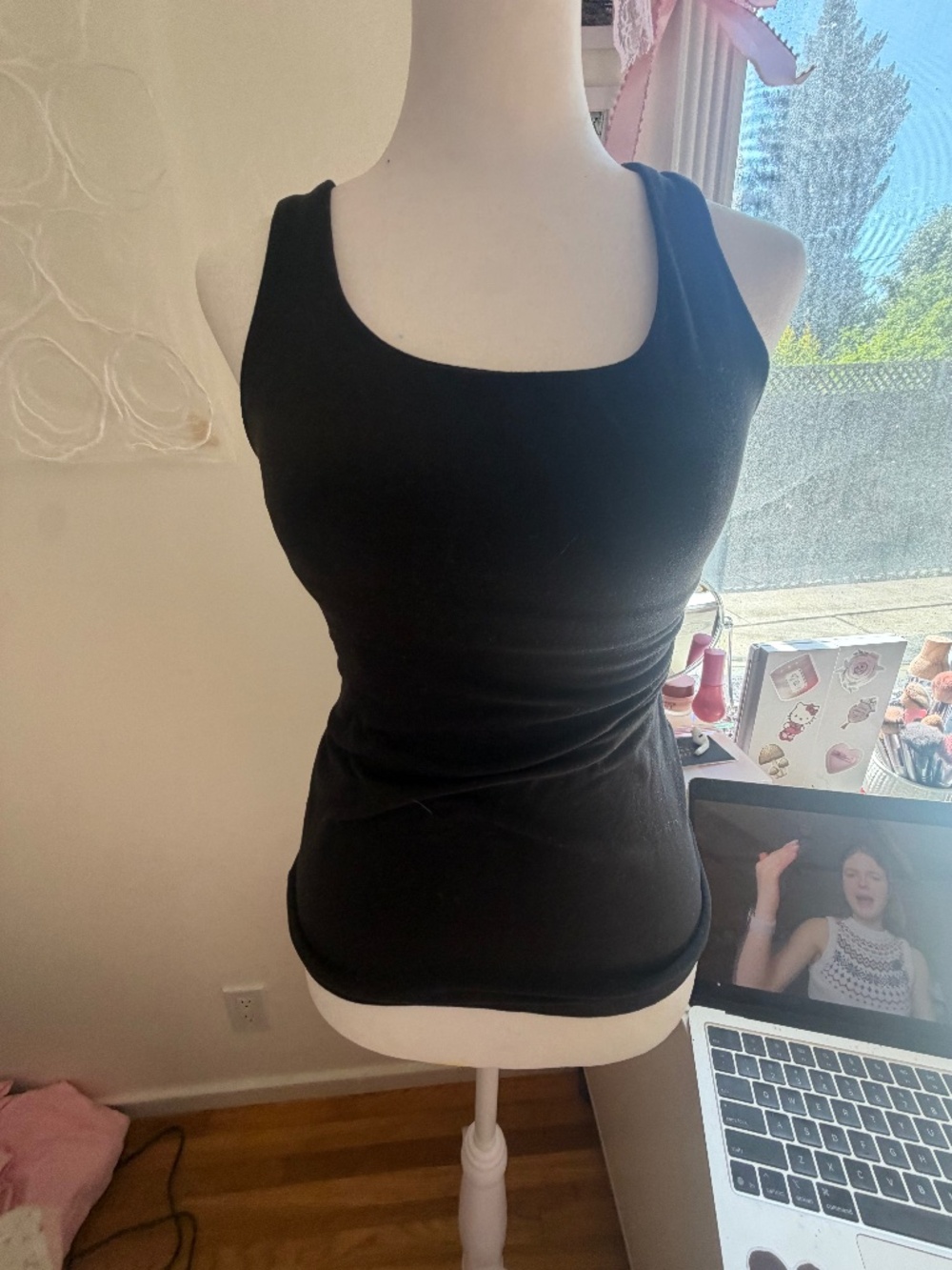 Kate Spade New York x Beyond Yoga Jet Black Bow Back Activewear Tank A03